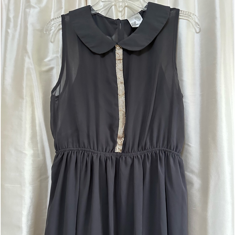 Jella Couture.  Gray dress with gold accent.  Lined. L